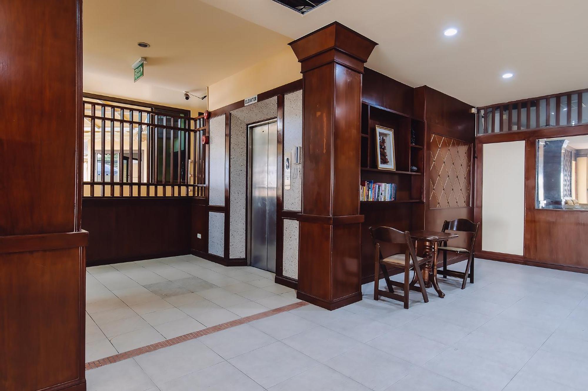 Bauman-Ville Hotel Patong Luaran gambar