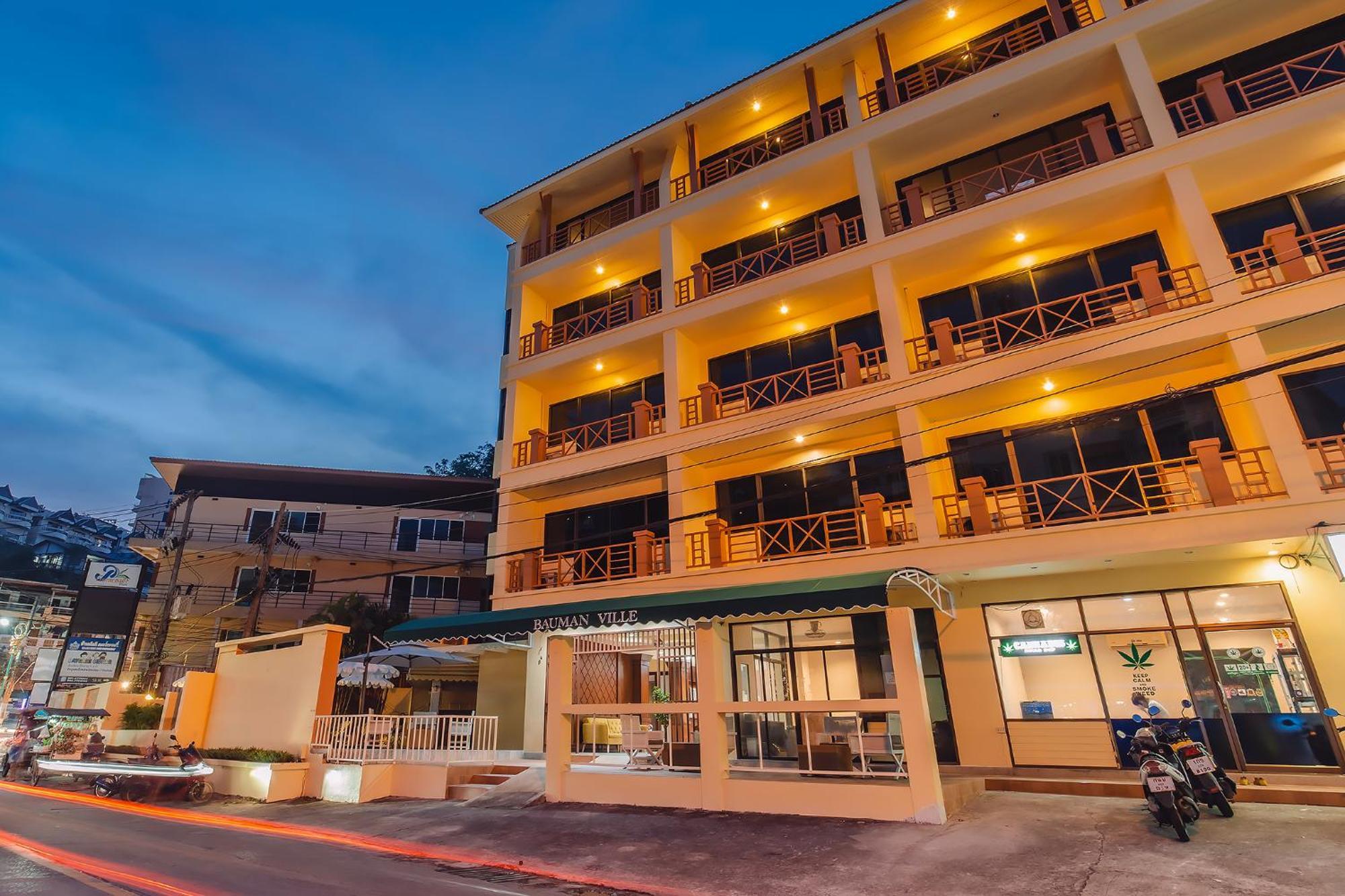 Bauman-Ville Hotel Patong Luaran gambar